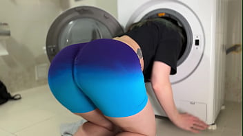 StepSis Stucked in Leggins At Wash Machine &comma; Oh No &comma; How Could i help her &quest;